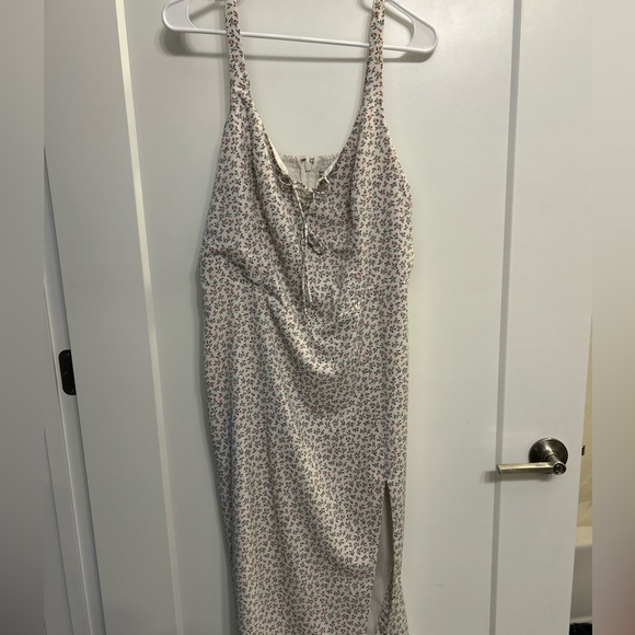 Abercrombie & Fitch Adjustable Floral Slit Midi Dress - Picture 2 of 12